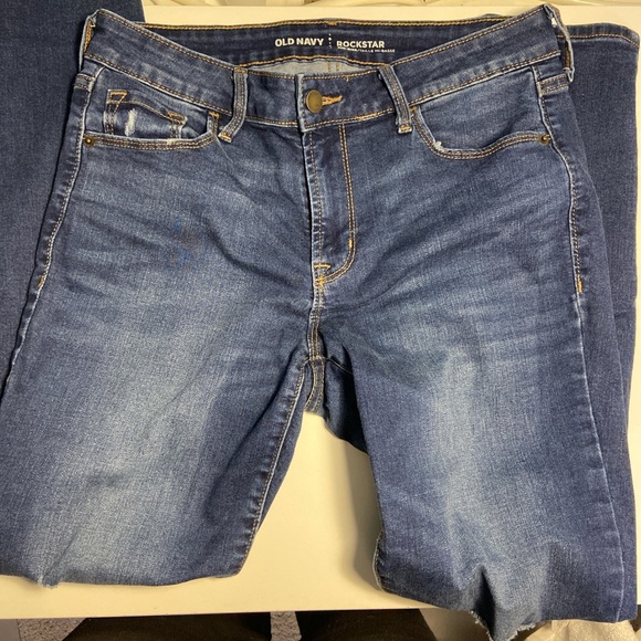 Old Navy Skinny Jeans - Picture 3 of 4